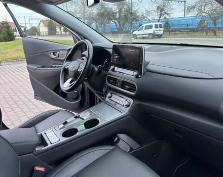 Сірий Хендай Kona, об'ємом двигуна 0 л та пробігом 149 тис. км за 17950 $, фото 48 на Automoto.ua