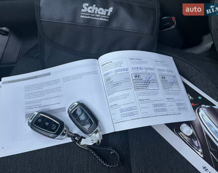 Серый Хендай Kona, объемом двигателя 0 л и пробегом 75 тыс. км за 15200 $, фото 24 на Automoto.ua