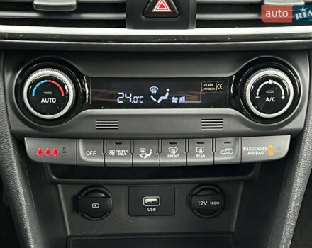 Серый Хендай Kona, объемом двигателя 1.6 л и пробегом 54 тыс. км за 20950 $, фото 37 на Automoto.ua