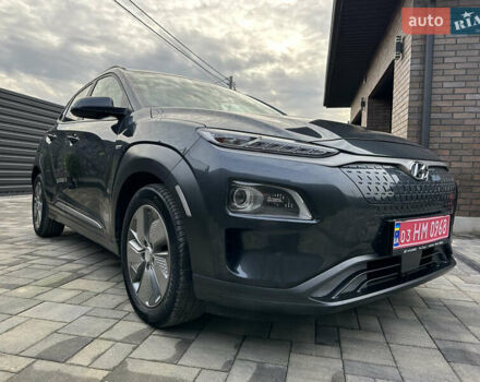 Серый Хендай Kona, объемом двигателя 0 л и пробегом 117 тыс. км за 17500 $, фото 10 на Automoto.ua