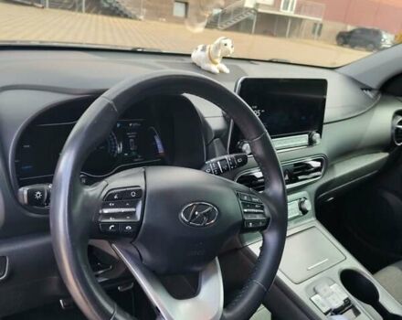 Сірий Хендай Kona, об'ємом двигуна 0 л та пробігом 136 тис. км за 17200 $, фото 15 на Automoto.ua