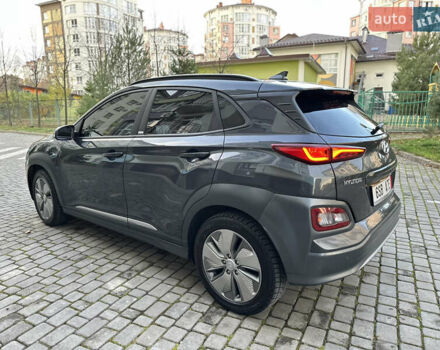 Серый Хендай Kona, объемом двигателя 0 л и пробегом 137 тыс. км за 17500 $, фото 16 на Automoto.ua