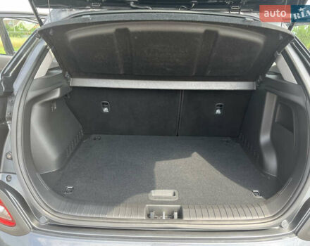 Сірий Хендай Kona, об'ємом двигуна 0 л та пробігом 50 тис. км за 14999 $, фото 39 на Automoto.ua