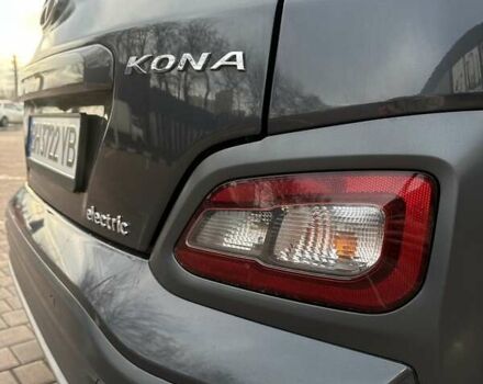 Серый Хендай Kona, объемом двигателя 0 л и пробегом 95 тыс. км за 17000 $, фото 7 на Automoto.ua