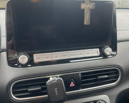 Сірий Хендай Kona, об'ємом двигуна 0 л та пробігом 132 тис. км за 15500 $, фото 14 на Automoto.ua