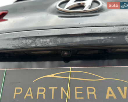 Сірий Хендай Kona, об'ємом двигуна 0 л та пробігом 61 тис. км за 18800 $, фото 11 на Automoto.ua