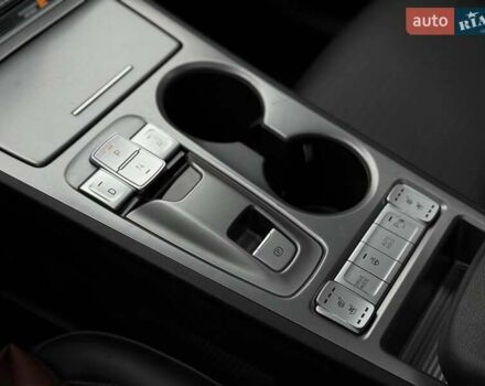 Сірий Хендай Kona, об'ємом двигуна 0 л та пробігом 61 тис. км за 17700 $, фото 39 на Automoto.ua