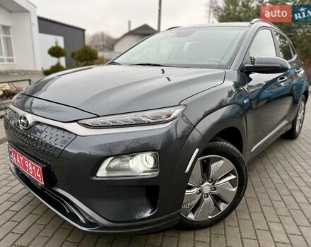 Серый Хендай Kona, объемом двигателя 0 л и пробегом 74 тыс. км за 15250 $, фото 10 на Automoto.ua