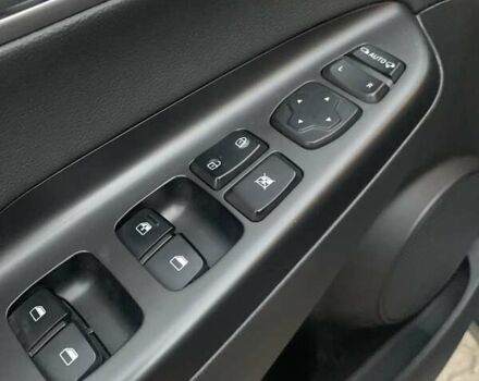 Сірий Хендай Kona, об'ємом двигуна 0 л та пробігом 123 тис. км за 18600 $, фото 10 на Automoto.ua