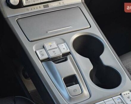 Сірий Хендай Kona, об'ємом двигуна 0 л та пробігом 42 тис. км за 22200 $, фото 23 на Automoto.ua