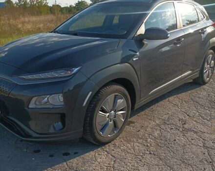 Серый Хендай Kona, объемом двигателя 0 л и пробегом 163 тыс. км за 14300 $, фото 8 на Automoto.ua