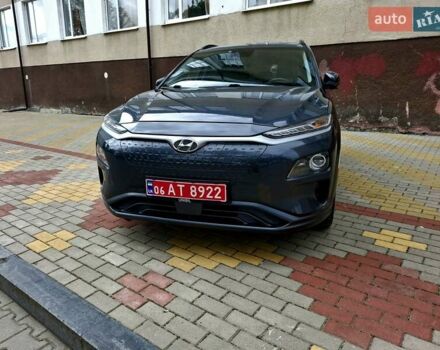 Сірий Хендай Kona, об'ємом двигуна 0 л та пробігом 128 тис. км за 16900 $, фото 7 на Automoto.ua