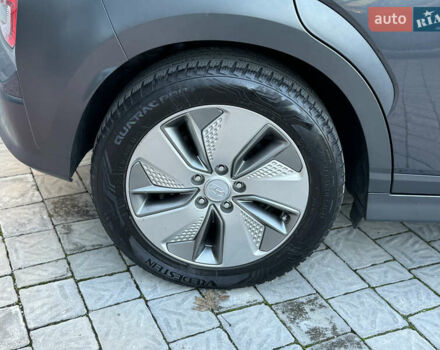 Сірий Хендай Kona, об'ємом двигуна 0 л та пробігом 114 тис. км за 15999 $, фото 67 на Automoto.ua