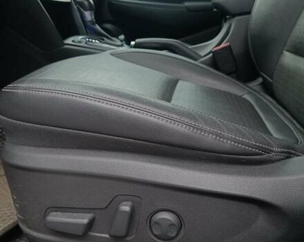 Сірий Хендай Kona, об'ємом двигуна 1.6 л та пробігом 12 тис. км за 21500 $, фото 12 на Automoto.ua