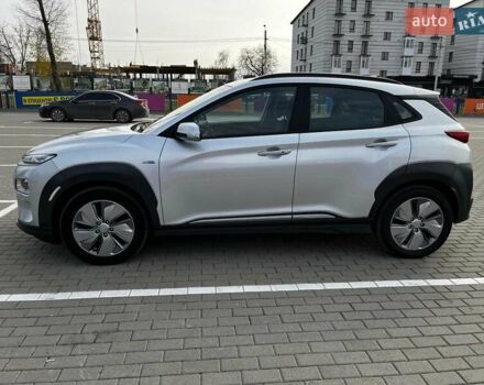 Серый Хендай Kona, объемом двигателя 0 л и пробегом 136 тыс. км за 16700 $, фото 25 на Automoto.ua