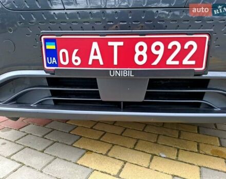 Сірий Хендай Kona, об'ємом двигуна 0 л та пробігом 128 тис. км за 16900 $, фото 70 на Automoto.ua