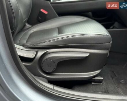 Сірий Хендай Kona, об'ємом двигуна 0 л та пробігом 61 тис. км за 17700 $, фото 63 на Automoto.ua