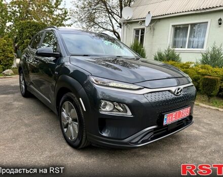 Сірий Хендай Kona, об'ємом двигуна 99 л та пробігом 96 тис. км за 15999 $, фото 1 на Automoto.ua