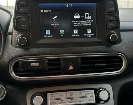 Серый Хендай Kona, объемом двигателя 0 л и пробегом 95 тыс. км за 17000 $, фото 3 на Automoto.ua