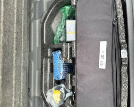 Серый Хендай Kona, объемом двигателя 0 л и пробегом 40 тыс. км за 15999 $, фото 24 на Automoto.ua