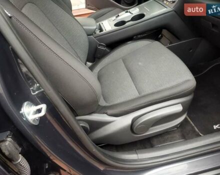 Серый Хендай Kona, объемом двигателя 0 л и пробегом 30 тыс. км за 15999 $, фото 31 на Automoto.ua