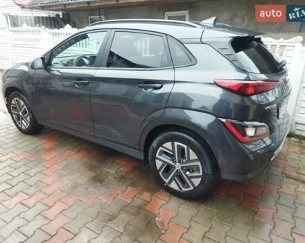 Серый Хендай Kona, объемом двигателя 0 л и пробегом 30 тыс. км за 15999 $, фото 12 на Automoto.ua
