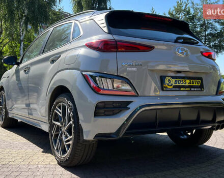 Сірий Хендай Kona, об'ємом двигуна 1.6 л та пробігом 17 тис. км за 25750 $, фото 4 на Automoto.ua