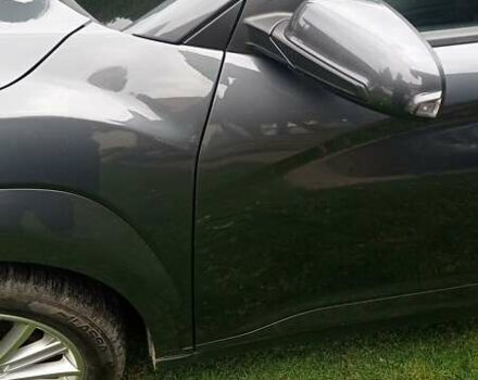 Серый Хендай Kona, объемом двигателя 0 л и пробегом 75 тыс. км за 17435 $, фото 7 на Automoto.ua