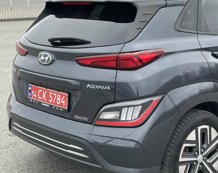 Серый Хендай Kona, объемом двигателя 0 л и пробегом 39 тыс. км за 16999 $, фото 9 на Automoto.ua