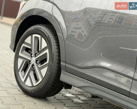 Серый Хендай Kona, объемом двигателя 0 л и пробегом 52 тыс. км за 17299 $, фото 26 на Automoto.ua