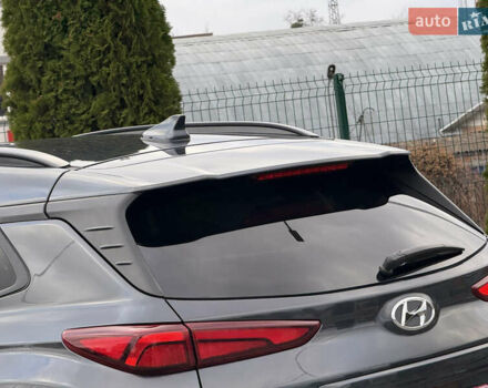 Серый Хендай Kona, объемом двигателя 0 л и пробегом 56 тыс. км за 17299 $, фото 28 на Automoto.ua
