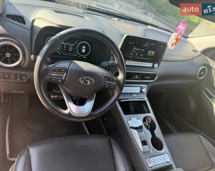 Хендай Kona 2021 у Львові на Automoto.ua Сірий Хендай Kona, об'ємом двигуна 0 л та пробігом 63 тис. км за 20999 $, фото 6 на Automoto.ua
