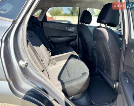 Серый Хендай Kona, объемом двигателя 0 л и пробегом 113 тыс. км за 17200 $, фото 28 на Automoto.ua