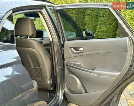 Сірий Хендай Kona, об'ємом двигуна 0 л та пробігом 19 тис. км за 18200 $, фото 35 на Automoto.ua