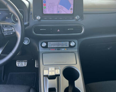 Серый Хендай Kona, объемом двигателя 0 л и пробегом 45 тыс. км за 16800 $, фото 19 на Automoto.ua