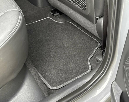 Серый Хендай Kona, объемом двигателя 0 л и пробегом 82 тыс. км за 17888 $, фото 69 на Automoto.ua