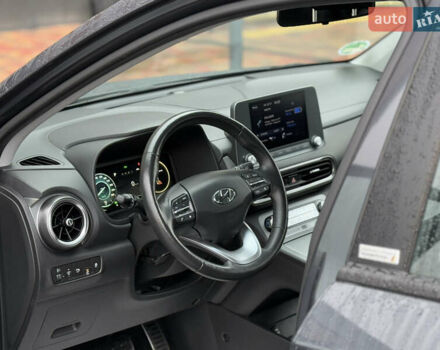 Серый Хендай Kona, объемом двигателя 0 л и пробегом 52 тыс. км за 17299 $, фото 39 на Automoto.ua