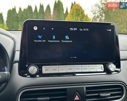 Серый Хендай Kona, объемом двигателя 0 л и пробегом 82 тыс. км за 17888 $, фото 92 на Automoto.ua