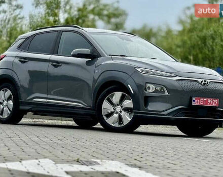 Серый Хендай Kona, объемом двигателя 0 л и пробегом 128 тыс. км за 16000 $, фото 2 на Automoto.ua