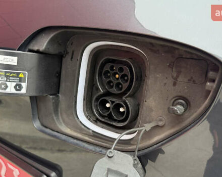 Серый Хендай Kona, объемом двигателя 0 л и пробегом 50 тыс. км за 18500 $, фото 68 на Automoto.ua