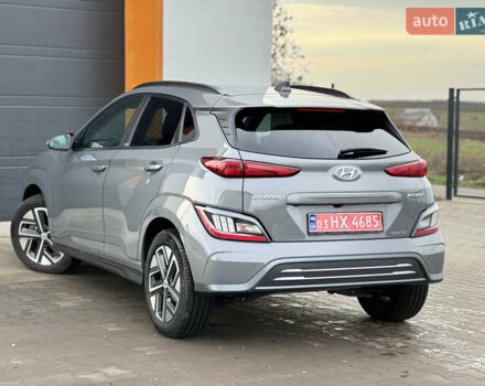 Серый Хендай Kona, объемом двигателя 0 л и пробегом 40 тыс. км за 15999 $, фото 10 на Automoto.ua