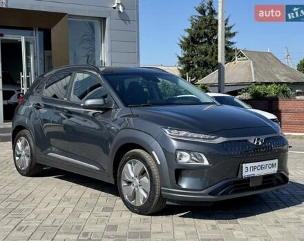 Серый Хендай Kona, объемом двигателя 0 л и пробегом 113 тыс. км за 17200 $, фото 2 на Automoto.ua
