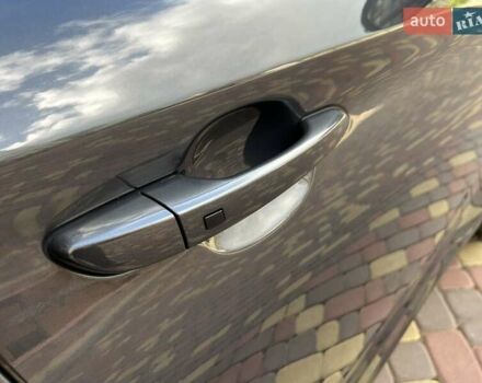 Серый Хендай Kona, объемом двигателя 0 л и пробегом 114 тыс. км за 19950 $, фото 59 на Automoto.ua