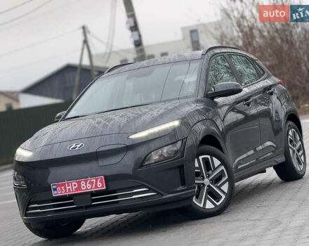 Серый Хендай Kona, объемом двигателя 0 л и пробегом 52 тыс. км за 17299 $, фото 72 на Automoto.ua