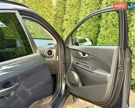 Сірий Хендай Kona, об'ємом двигуна 0 л та пробігом 19 тис. км за 18200 $, фото 37 на Automoto.ua