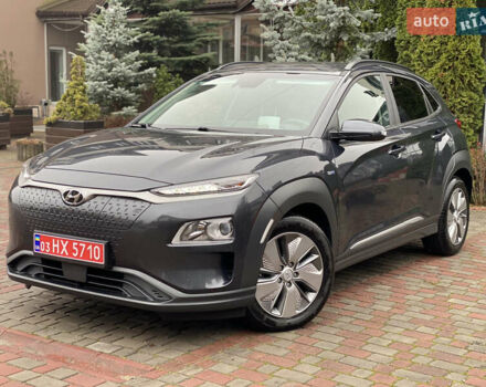 Серый Хендай Kona, объемом двигателя 0 л и пробегом 78 тыс. км за 17999 $, фото 1 на Automoto.ua