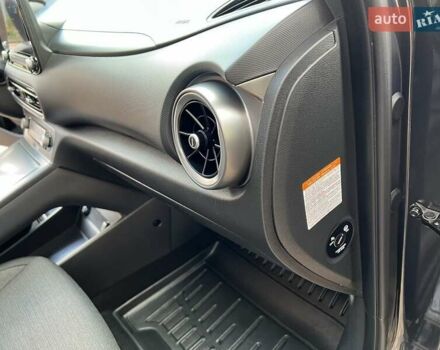 Серый Хендай Kona, объемом двигателя 0 л и пробегом 114 тыс. км за 19950 $, фото 41 на Automoto.ua