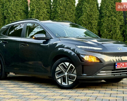 Сірий Хендай Kona, об'ємом двигуна 0 л та пробігом 19 тис. км за 18200 $, фото 2 на Automoto.ua