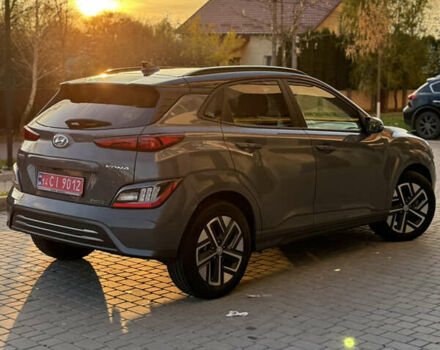 Серый Хендай Kona, объемом двигателя 0 л и пробегом 42 тыс. км за 17900 $, фото 14 на Automoto.ua