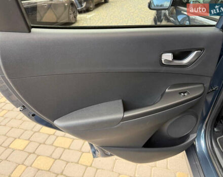 Сірий Хендай Kona, об'ємом двигуна 0 л та пробігом 72 тис. км за 17700 $, фото 28 на Automoto.ua